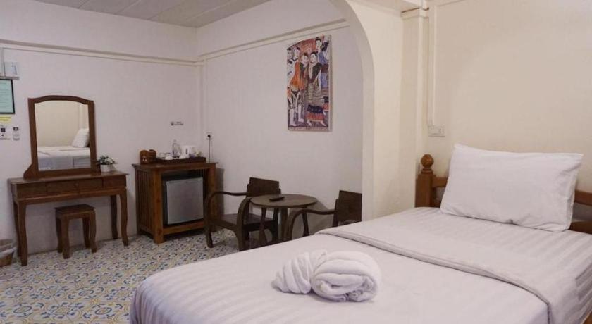 Nan Lanna Hotel Buitenkant foto